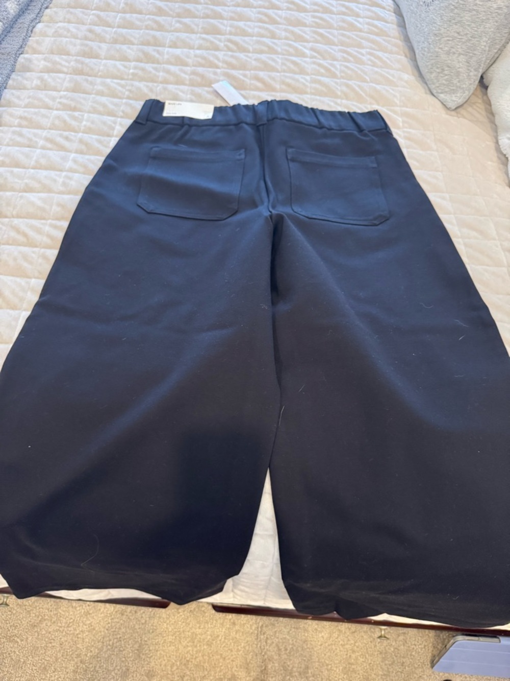Women’s wide leg high rise knit pant